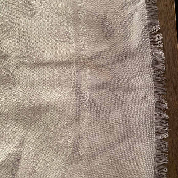 Karl Lagerfeld Floral Pashmina Shawl Scarf - Picture 5 of 7